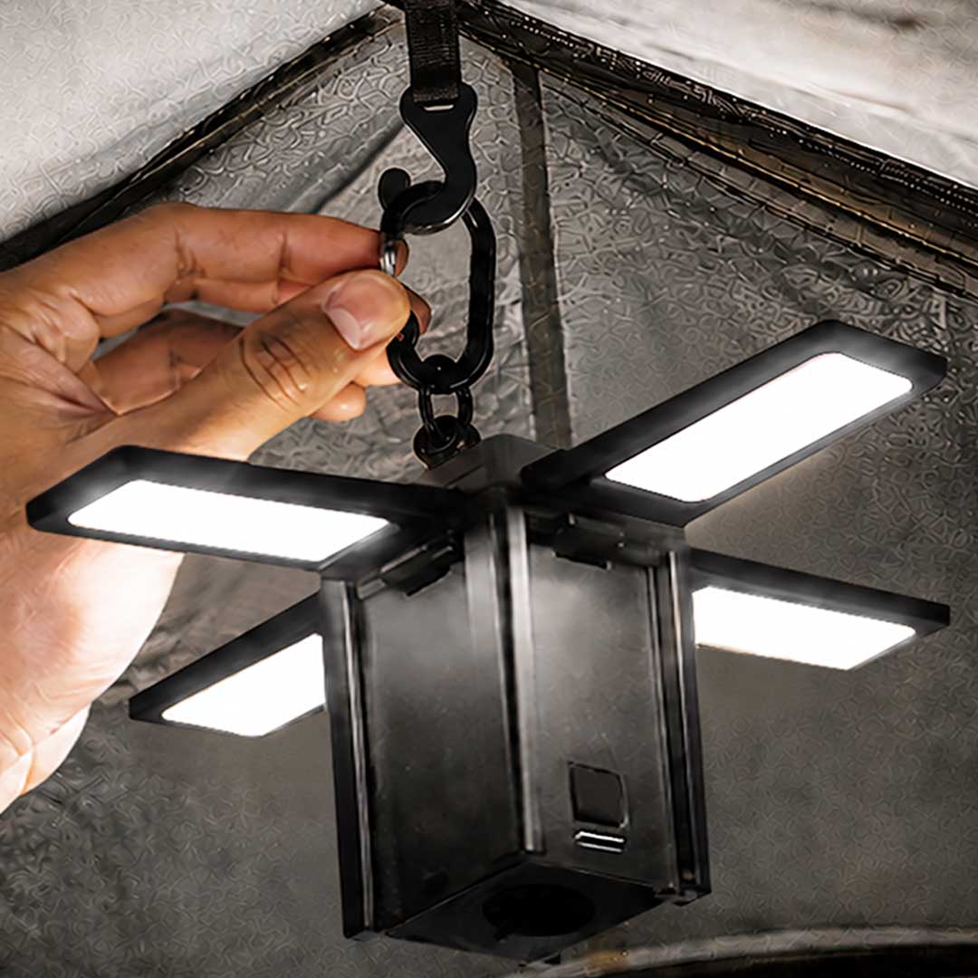 Modular Flashlight Splits Into Two Lights