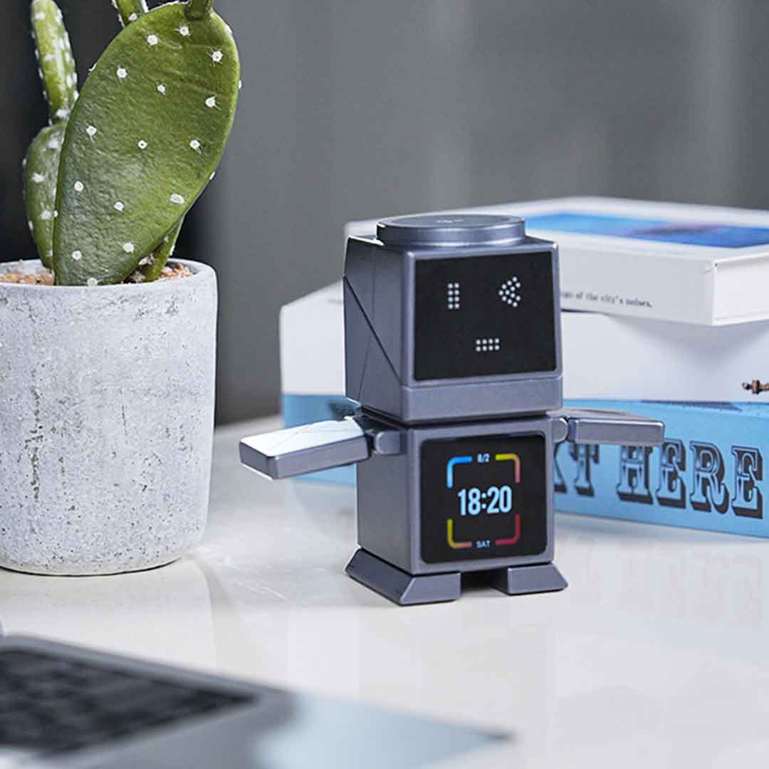 A Cute Robot That Charges Everything