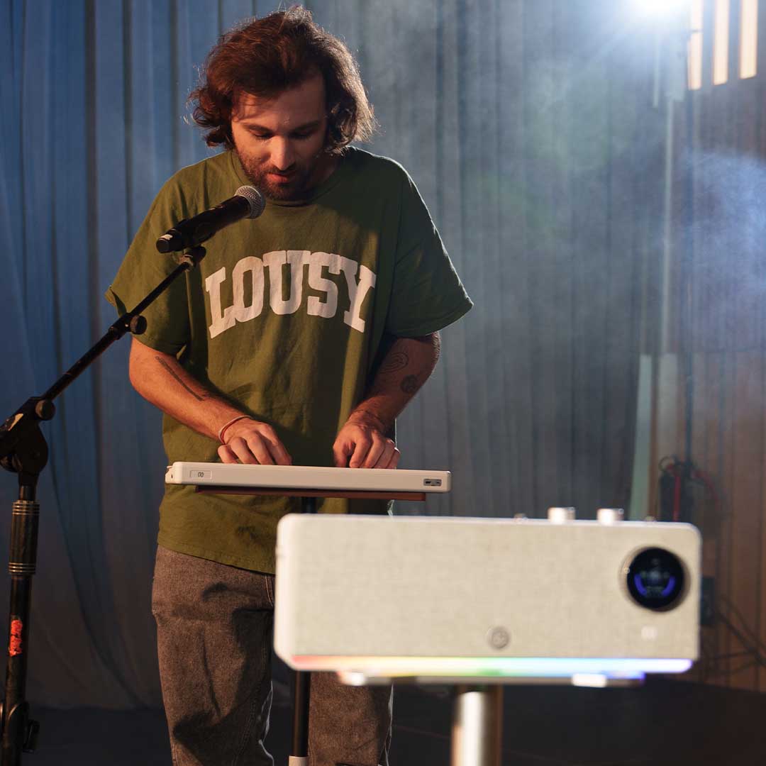 Music Without Cables Or Limits 🎵