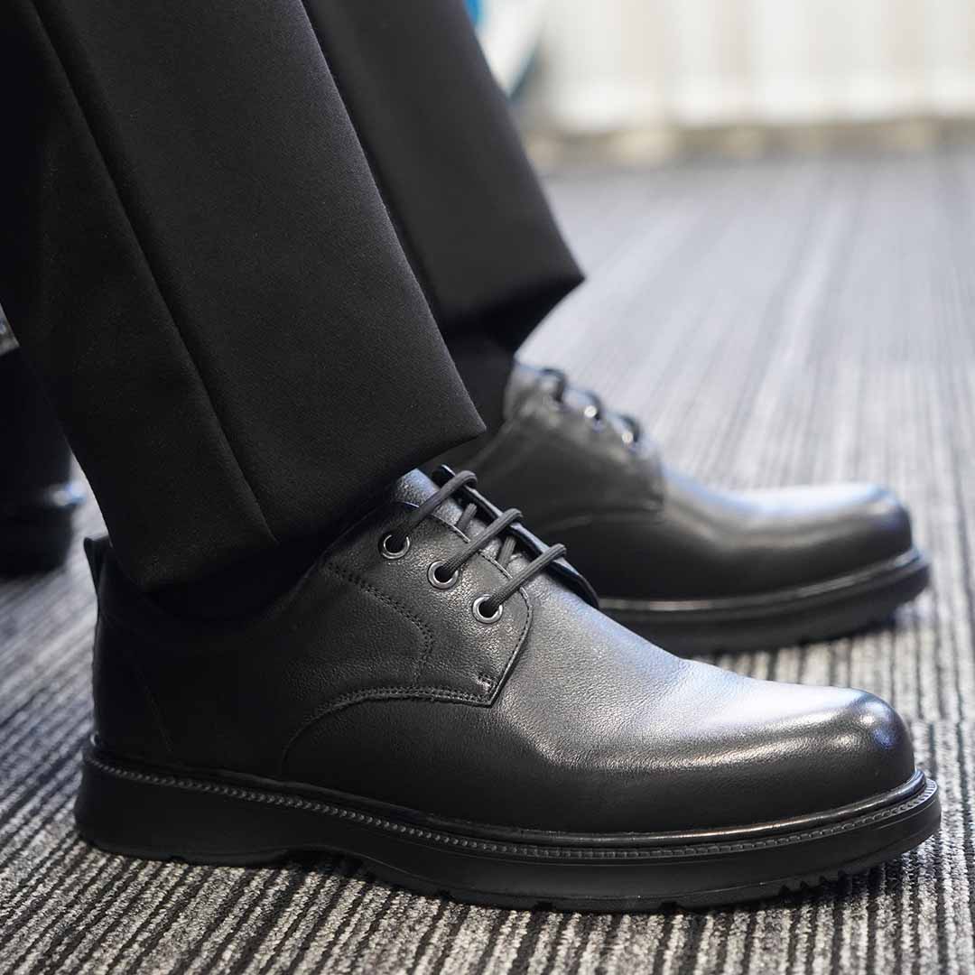 Leather Shoes With Active Airflow