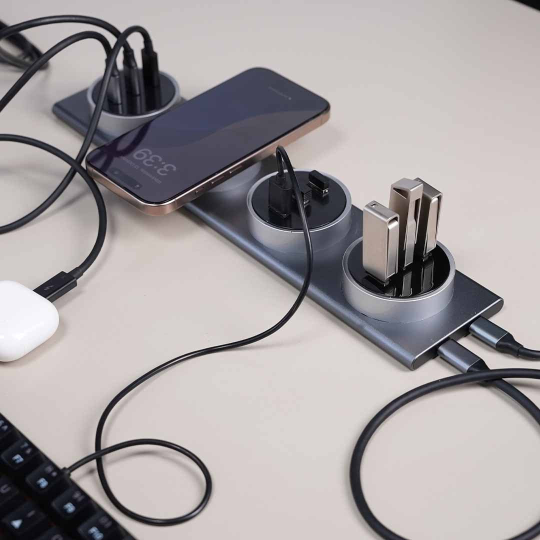 The Modular Hub That Clicks Into Place