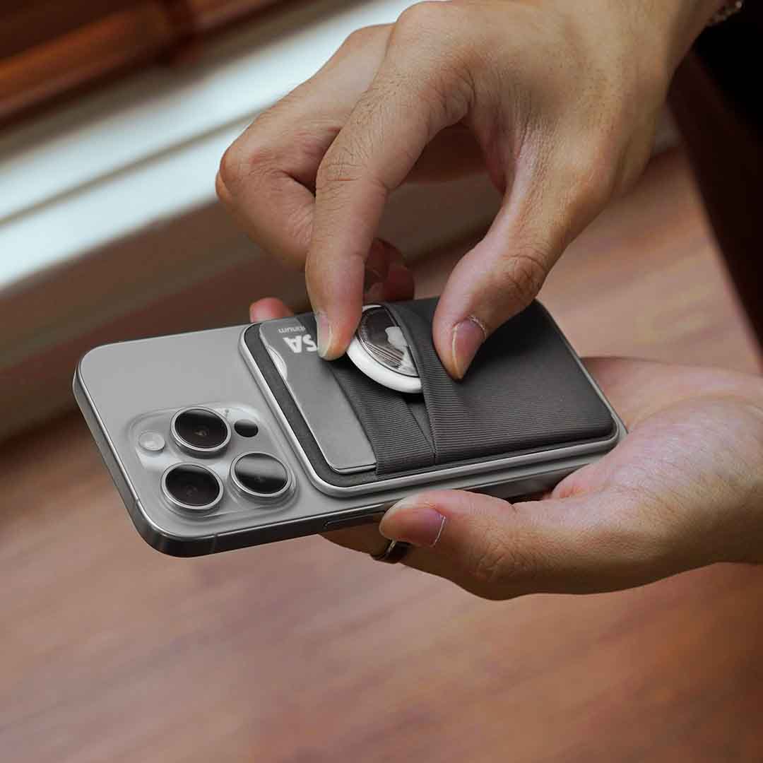Modular MagSafe Wallet With Swappable Parts