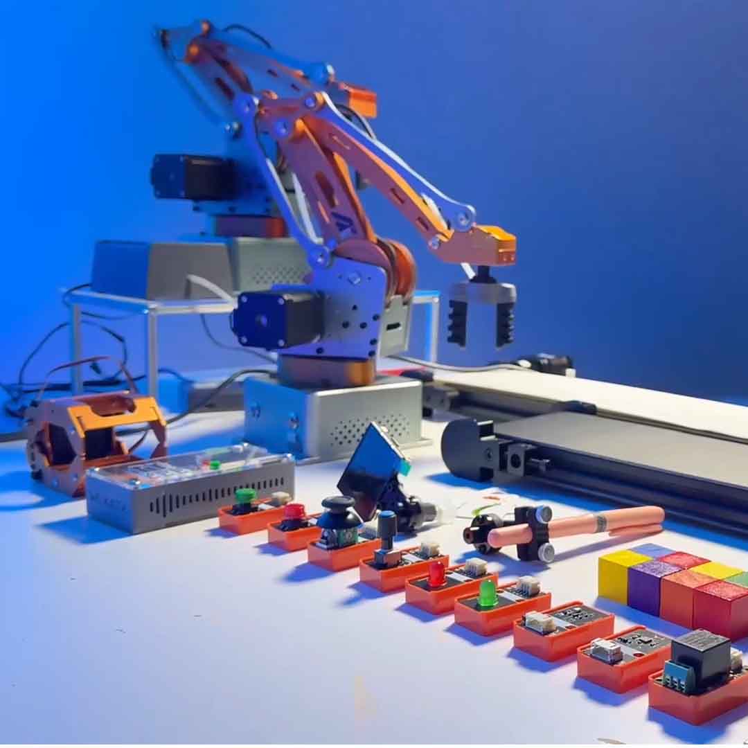 Real Robotics, Built for Your Desk