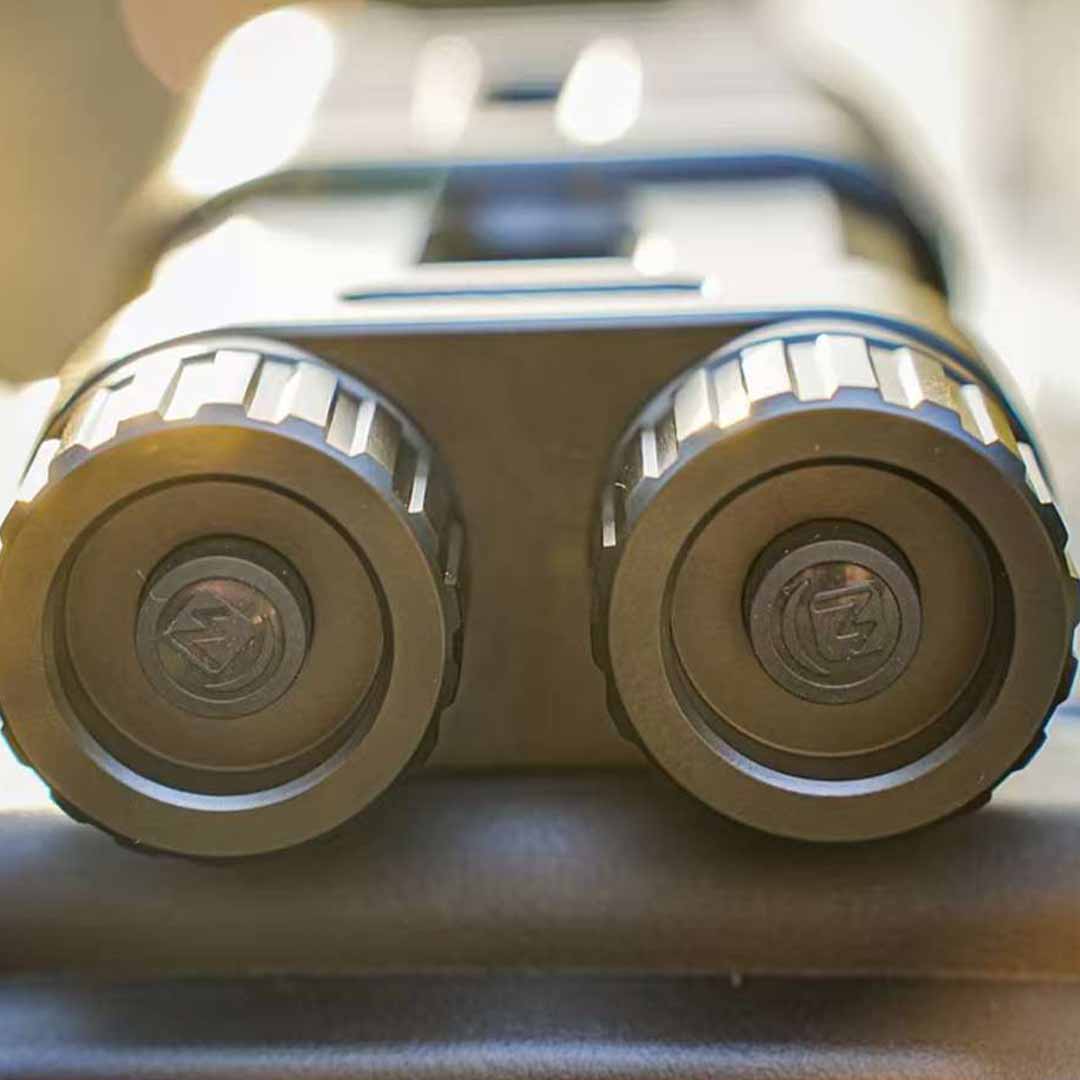 Light That Reaches 2 Kilometers