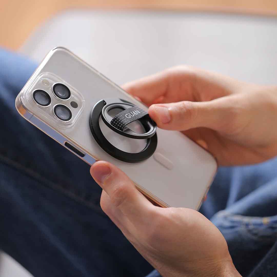 Snap. Grip. Stand. Mirror.