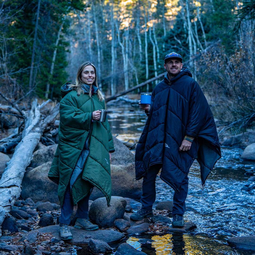7 Ways To Stay Cozy Outside