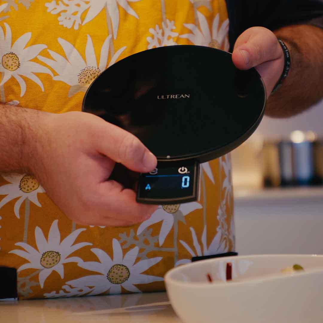 The Scale That Knows Your Food