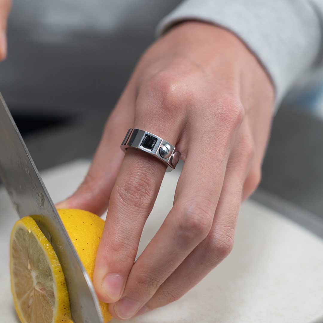 Tech Meets Fashion: The Ring That Controls Your Digital World