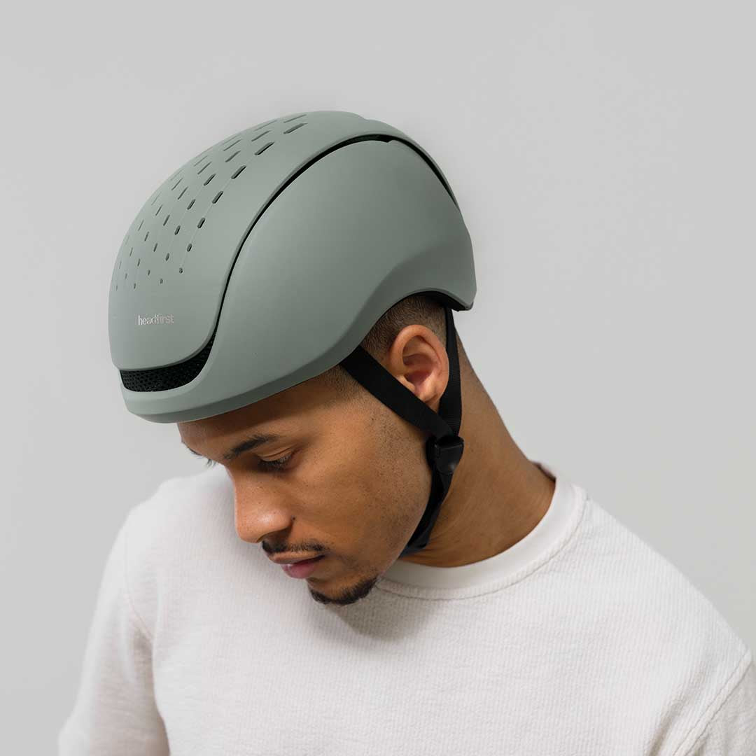 The Adjustable Helmet With Smart Brake Light Tech