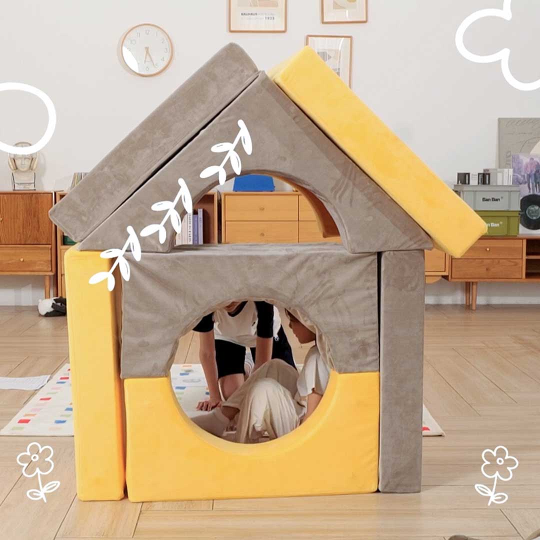 The Only Magnetic Play Couch 🛋