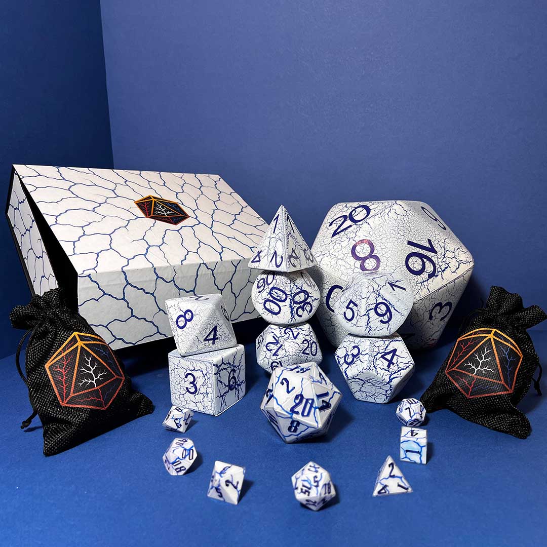 Giant 20 cm (7.8 in) D20 Glows in the Dark