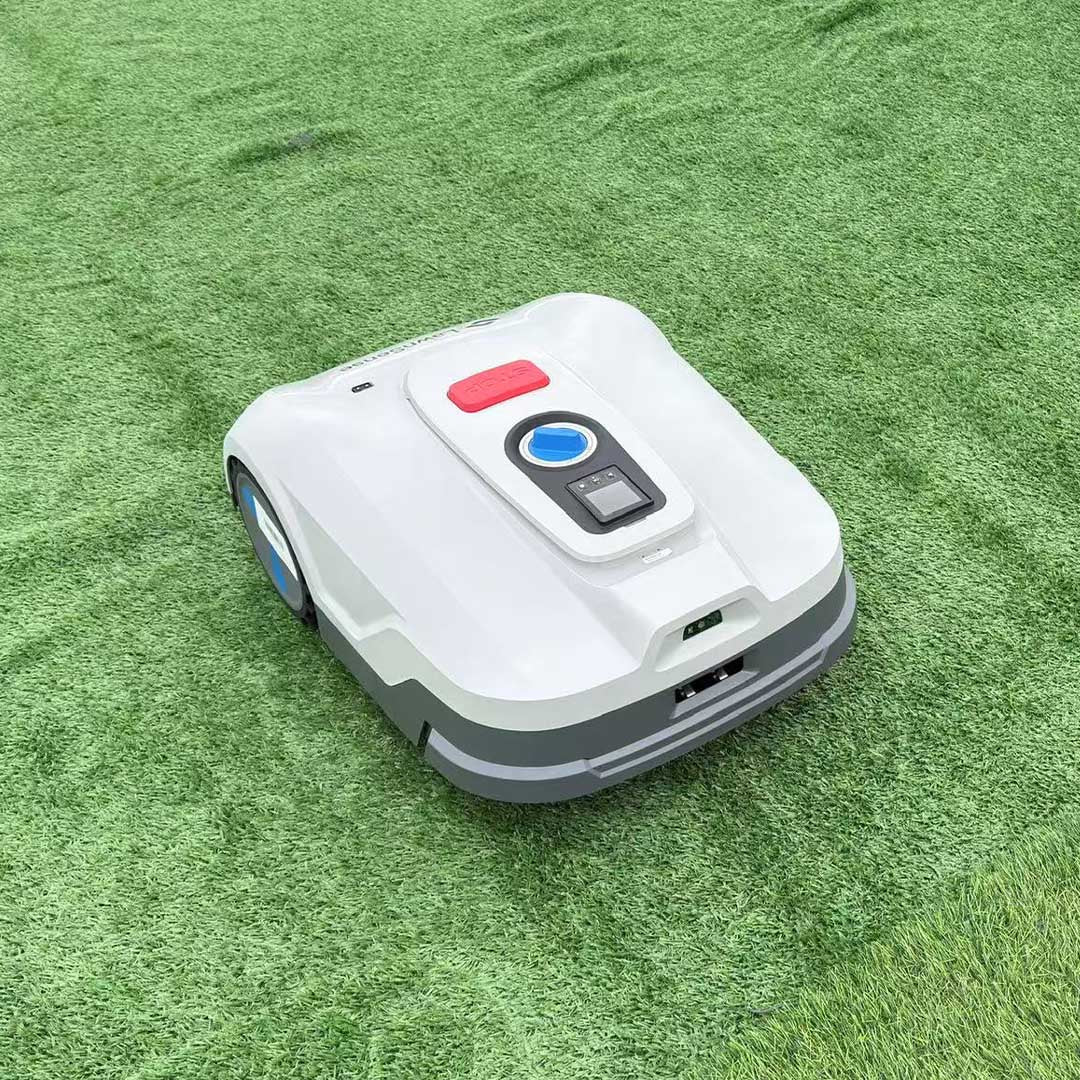 Wire-Free RTK Mower With AI Precision