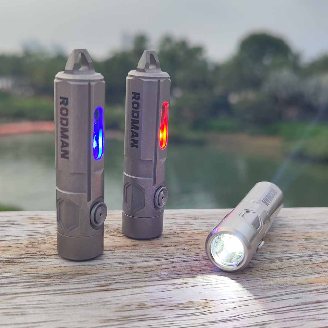 5 Light Colors, One Tiny Flashlight