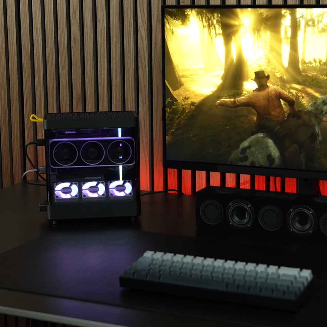 The 4.75L PC That Runs 6 Displays