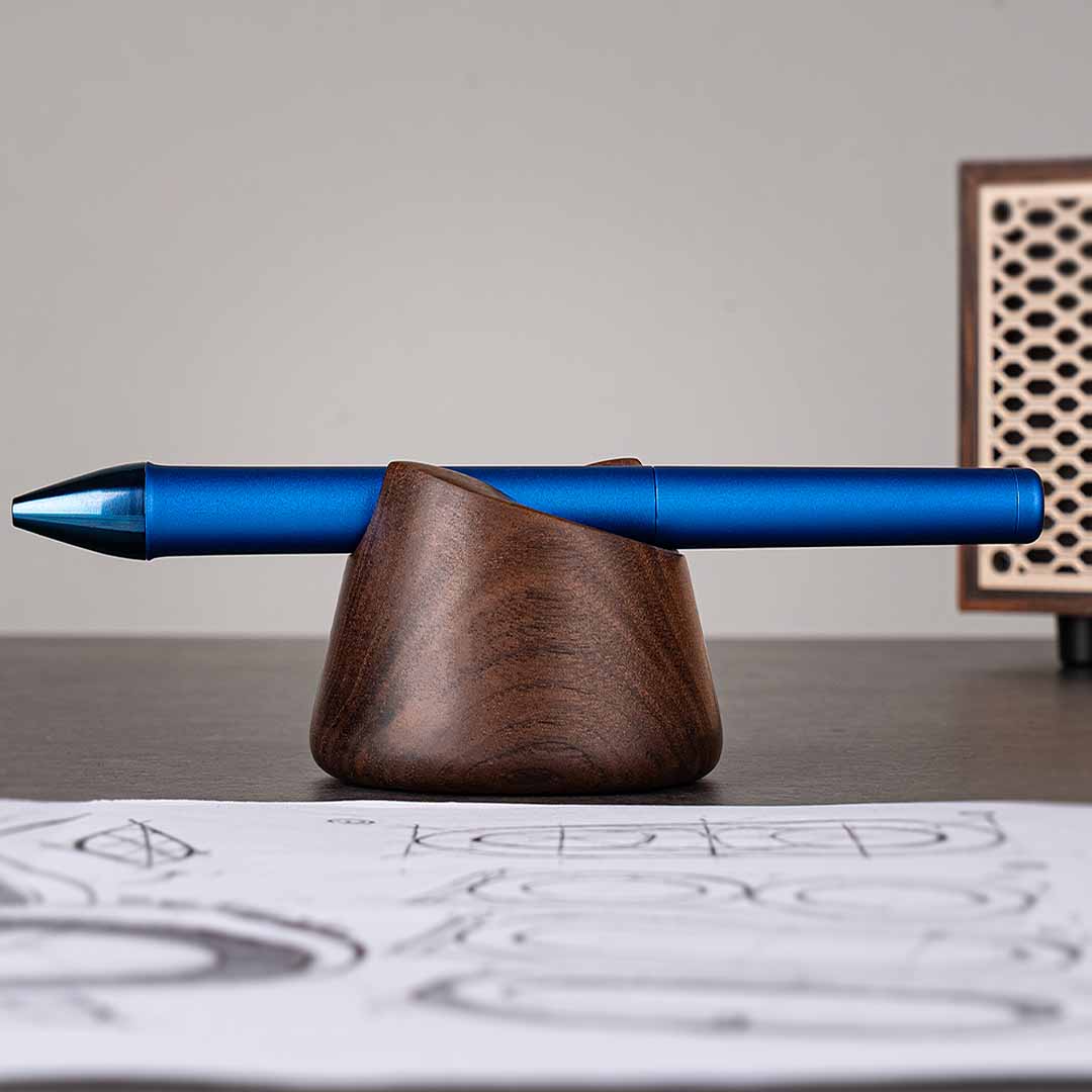 Front-Third Balanced Pen For Effortless Flow