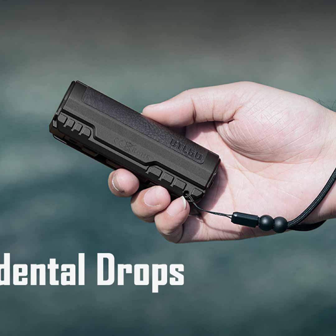 A 3000-Lumen Zoom Light Built For One Hand