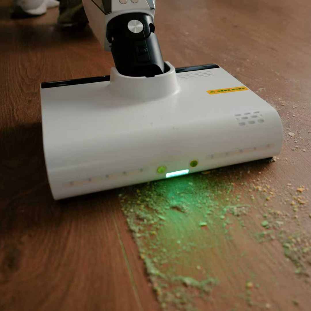 The Dual-Tank That Deep Cleans Fast