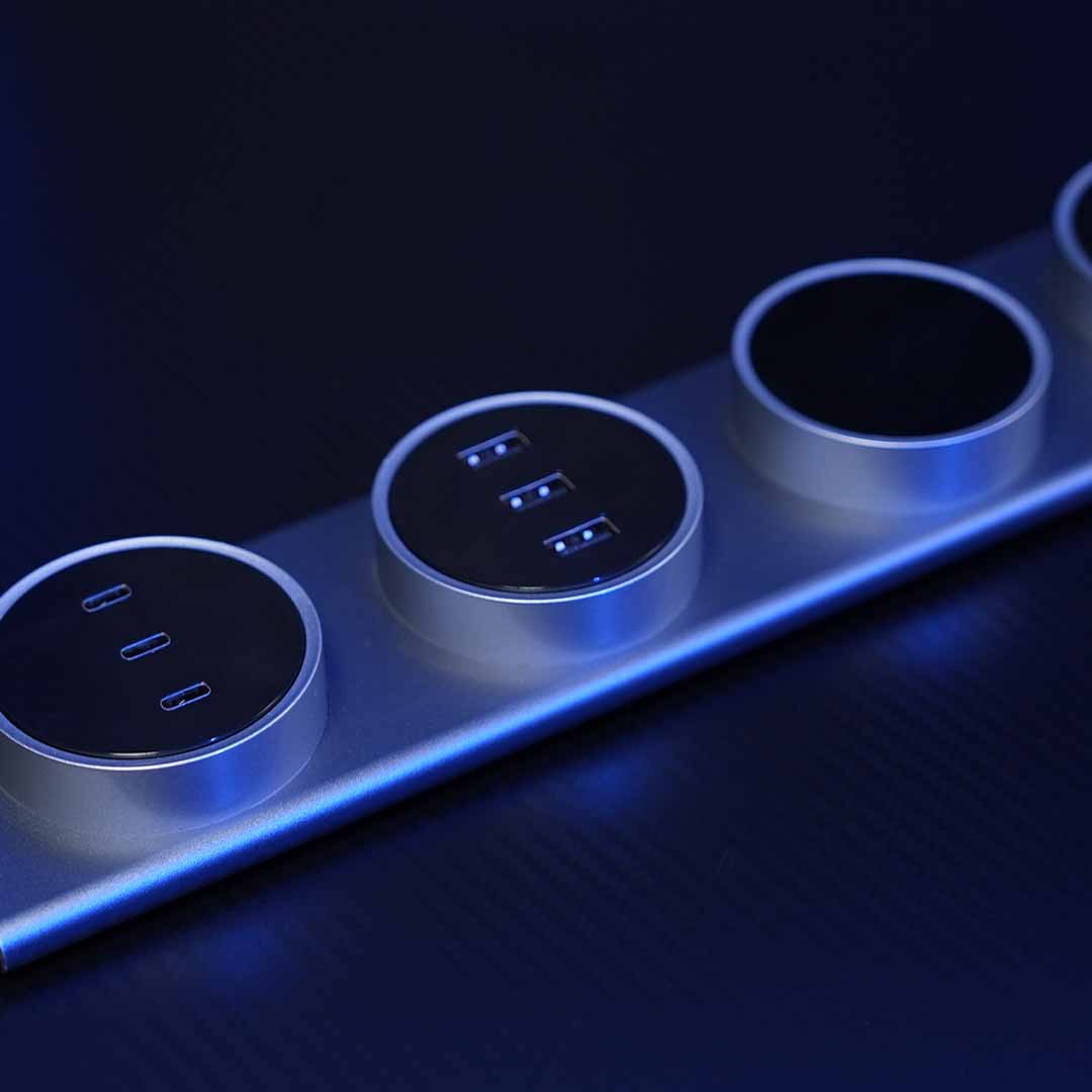 The Modular Hub That Clicks Into Place