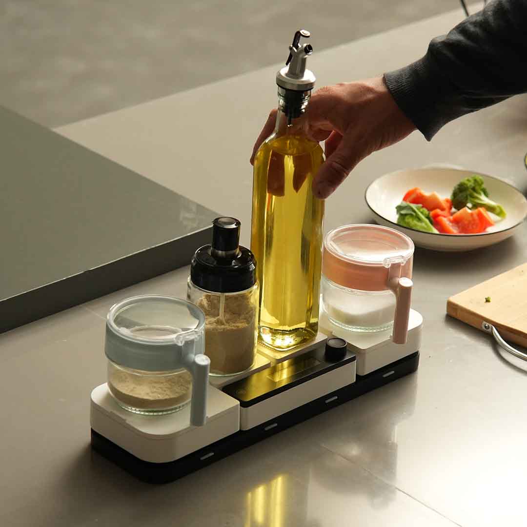 Smart Spice Rack With Intelligent Consumption Tracking