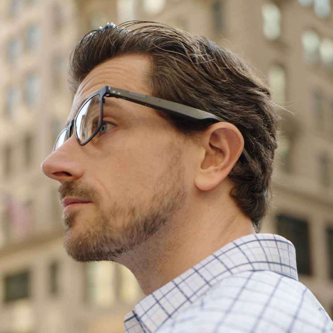 Titanium AI Glasses for Effortless Productivity