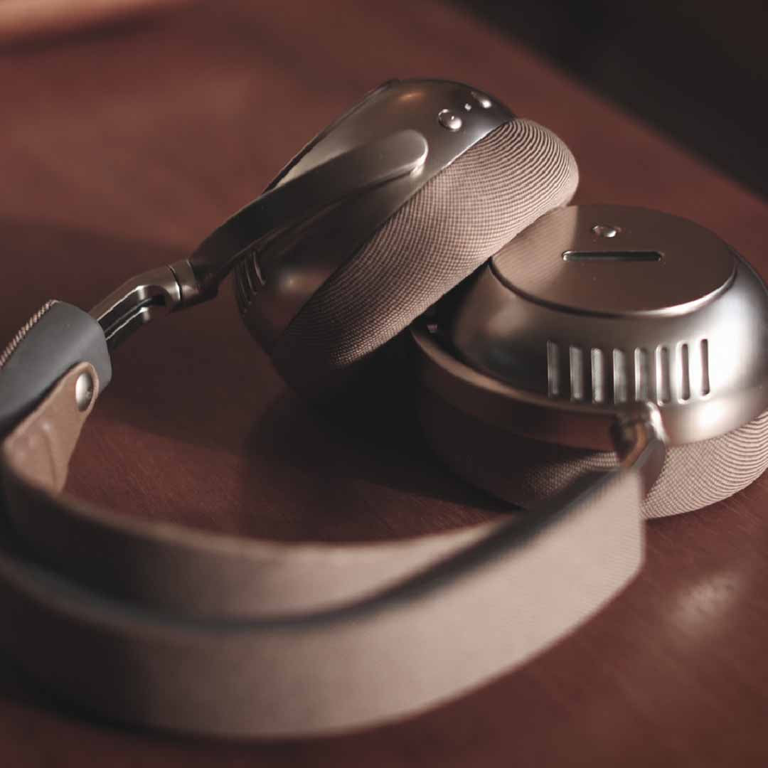 A Complete Hi-Fi System Inside Headphones