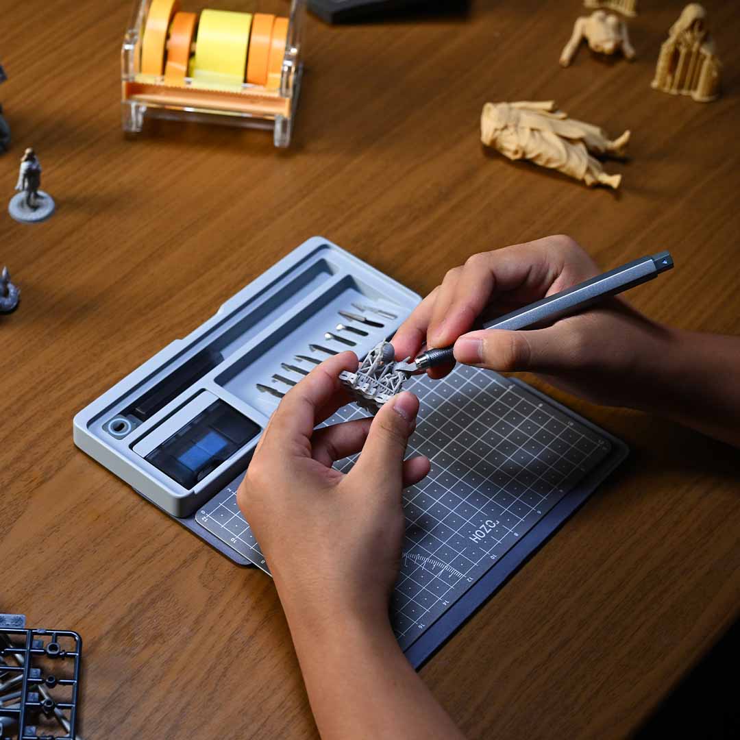 One-Press Hobby Knife Workspace
