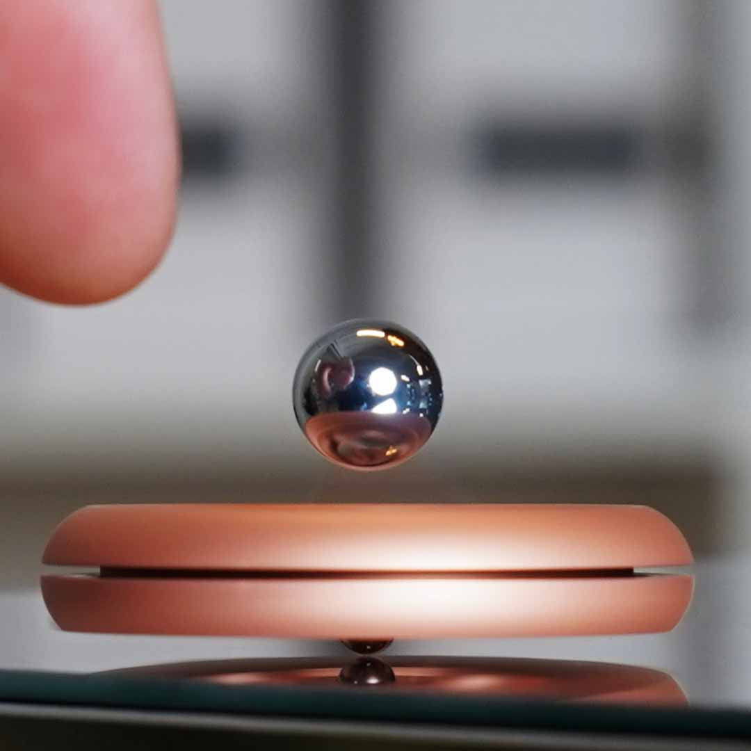 Pocket Art With Physics