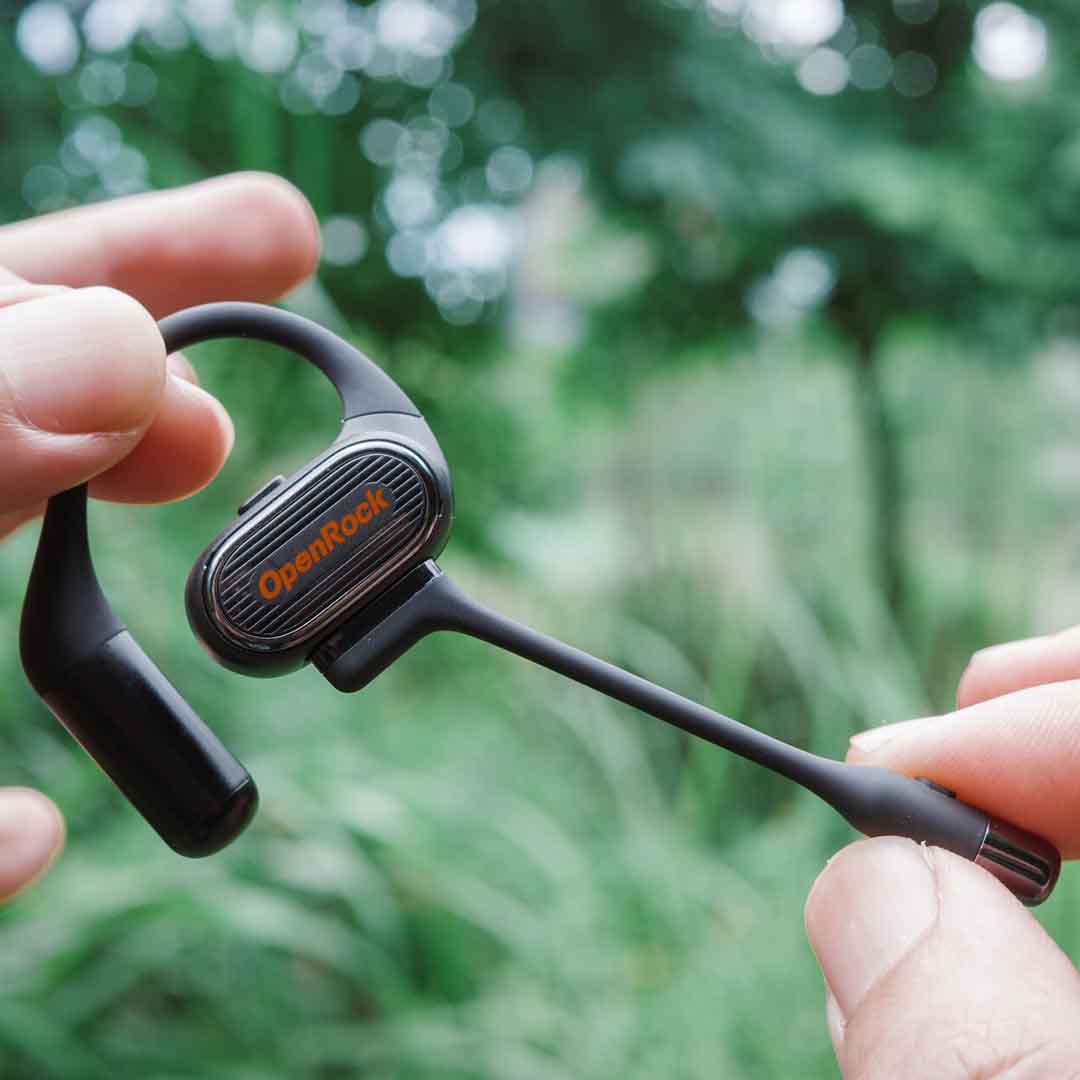 The Open-Ear Headset With Magnetic Mic