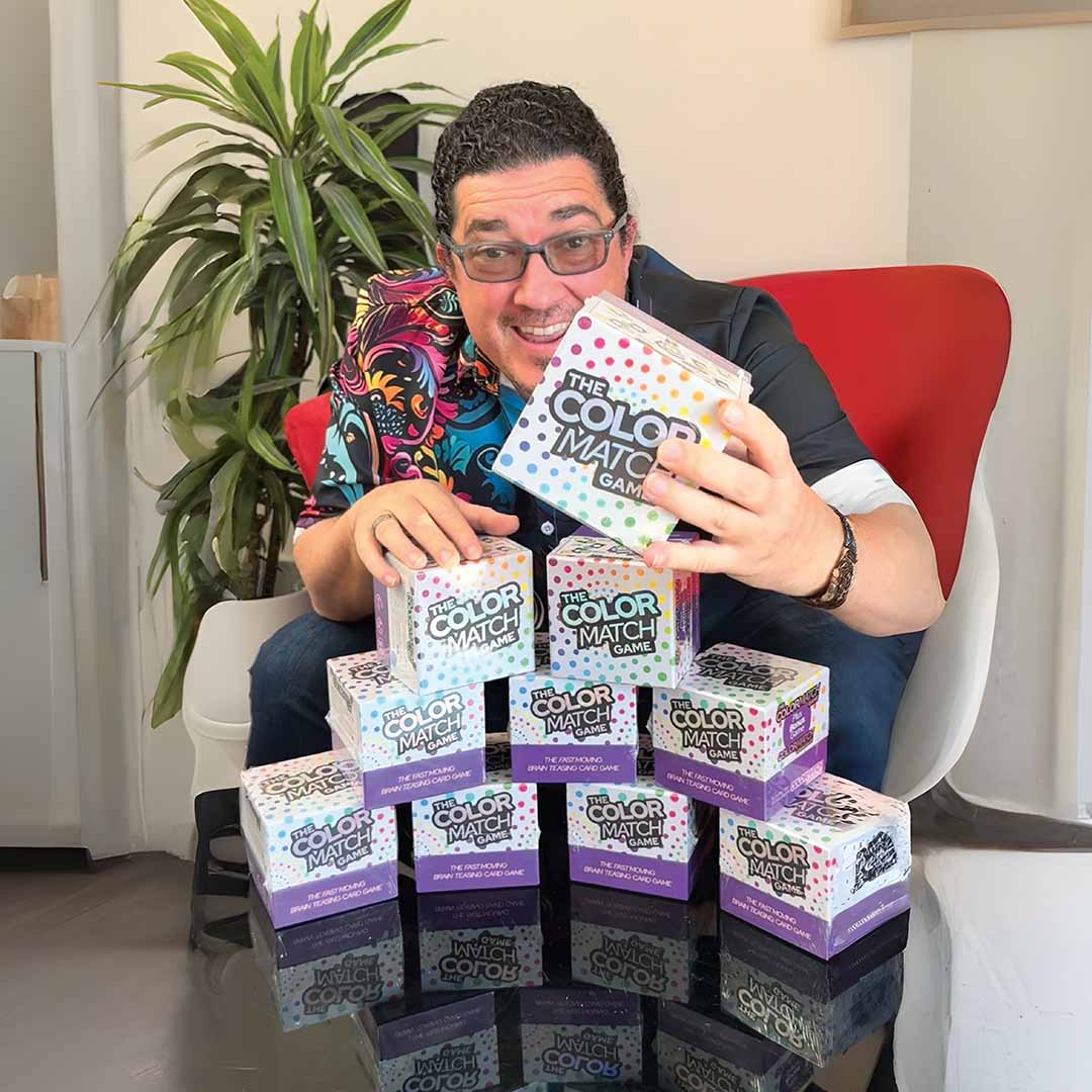 Fast Brain-Teasing Color Card Game
