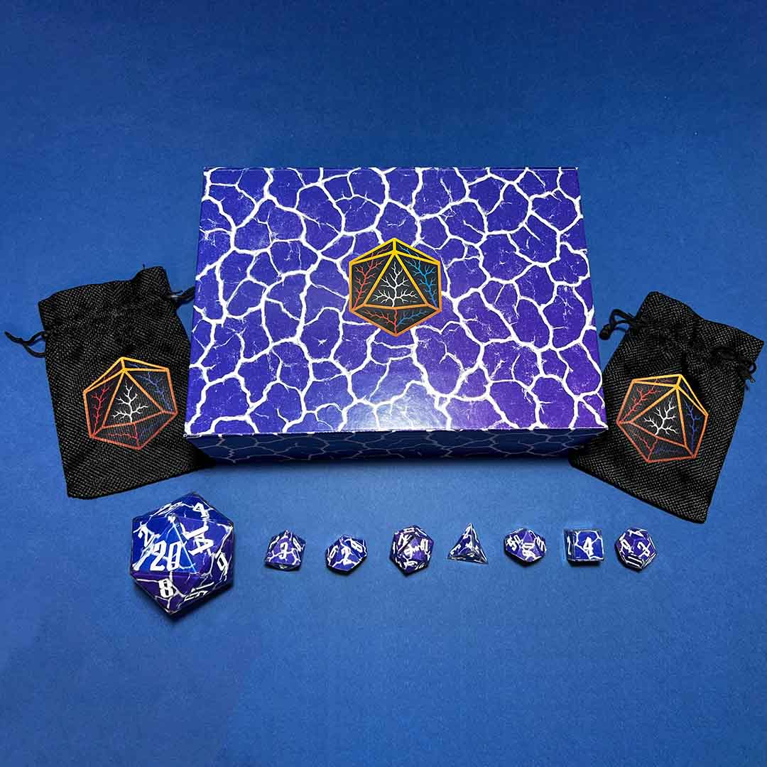 Giant 20 cm (7.8 in) D20 Glows in the Dark
