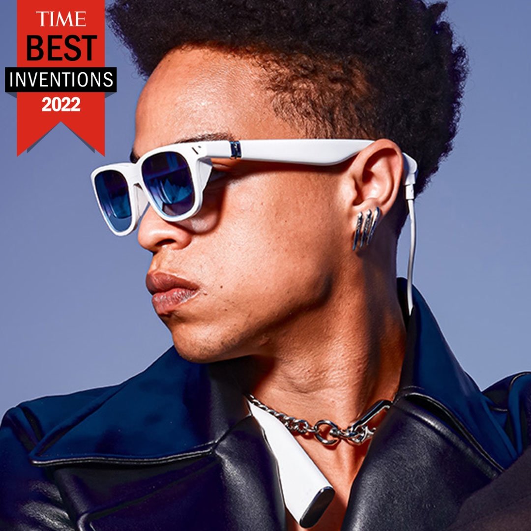 Take Instant Entertainment Anywhere With Smart XR Glasses